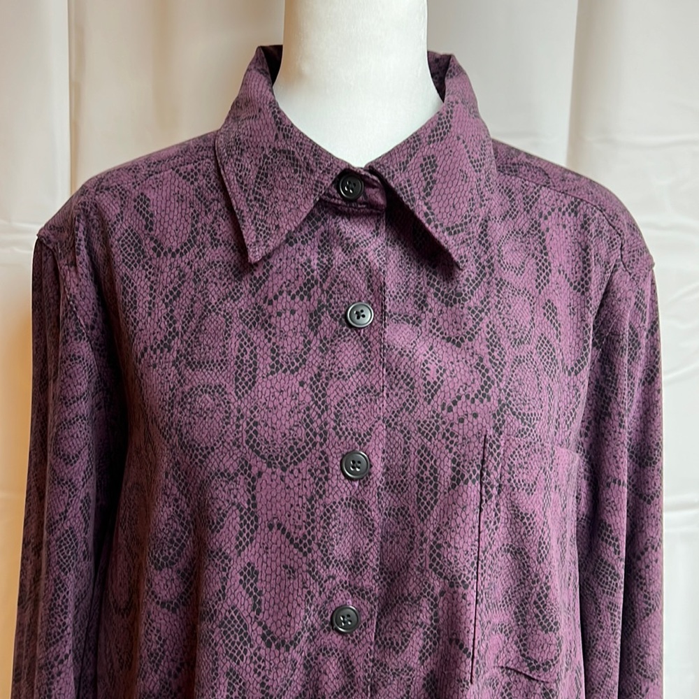 Vintage Denim&Co Moleskin Long sleeve button down blouse with front pocket